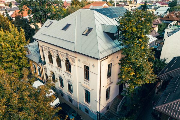 Saga Film Office 1